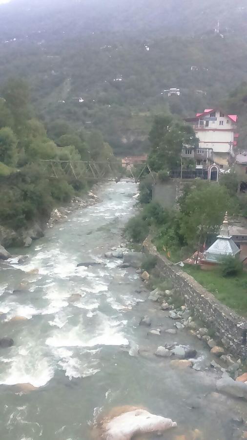 Hotel Mansarovar Banjār Exterior foto